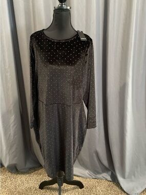 Torrid NWT velvet mini dress with gold dots size 2X